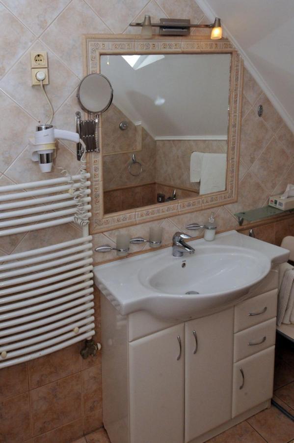 Bed and Breakfast Patria Panzio Еґер Екстер'єр фото