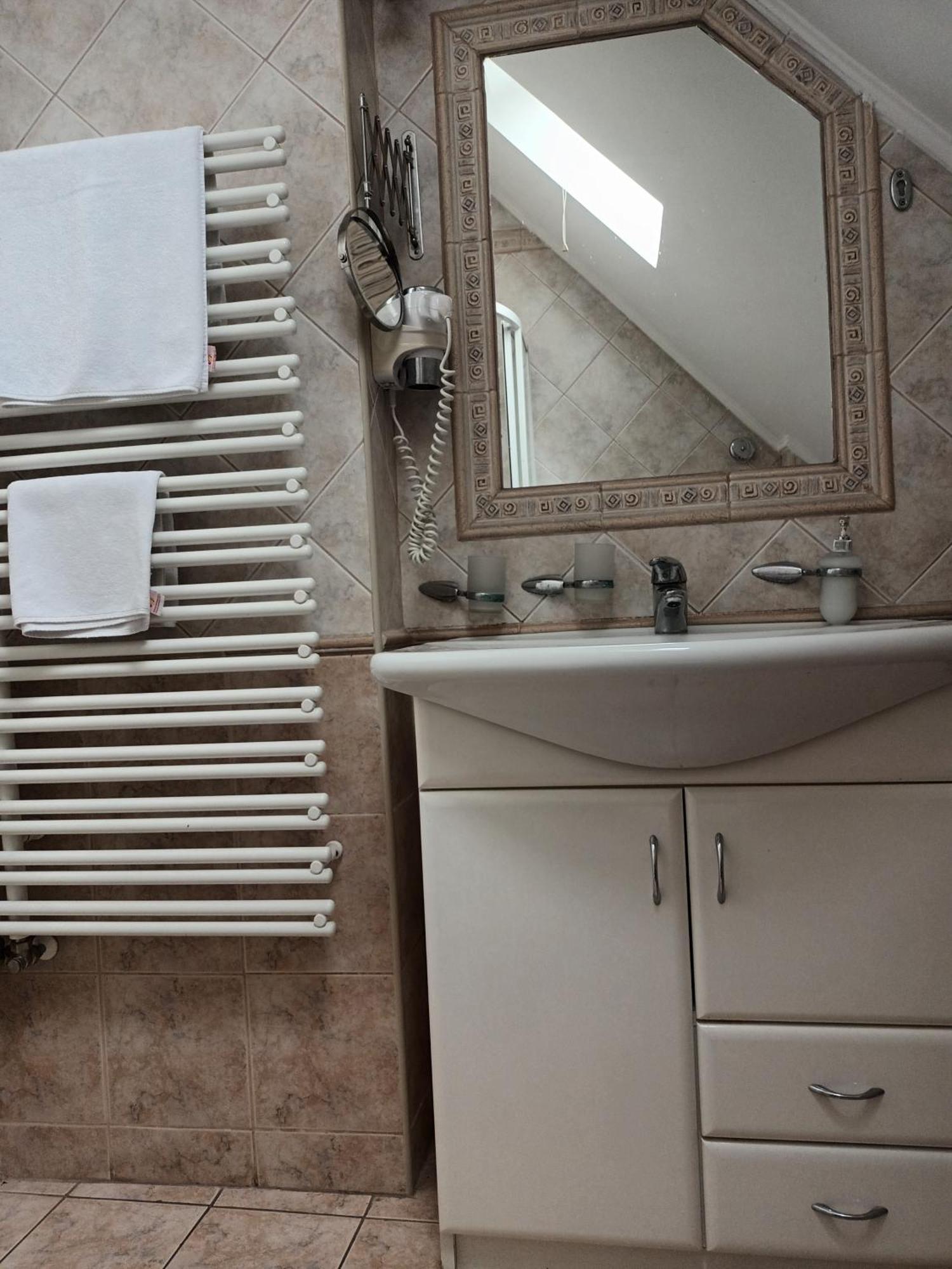 Bed and Breakfast Patria Panzio Еґер Екстер'єр фото